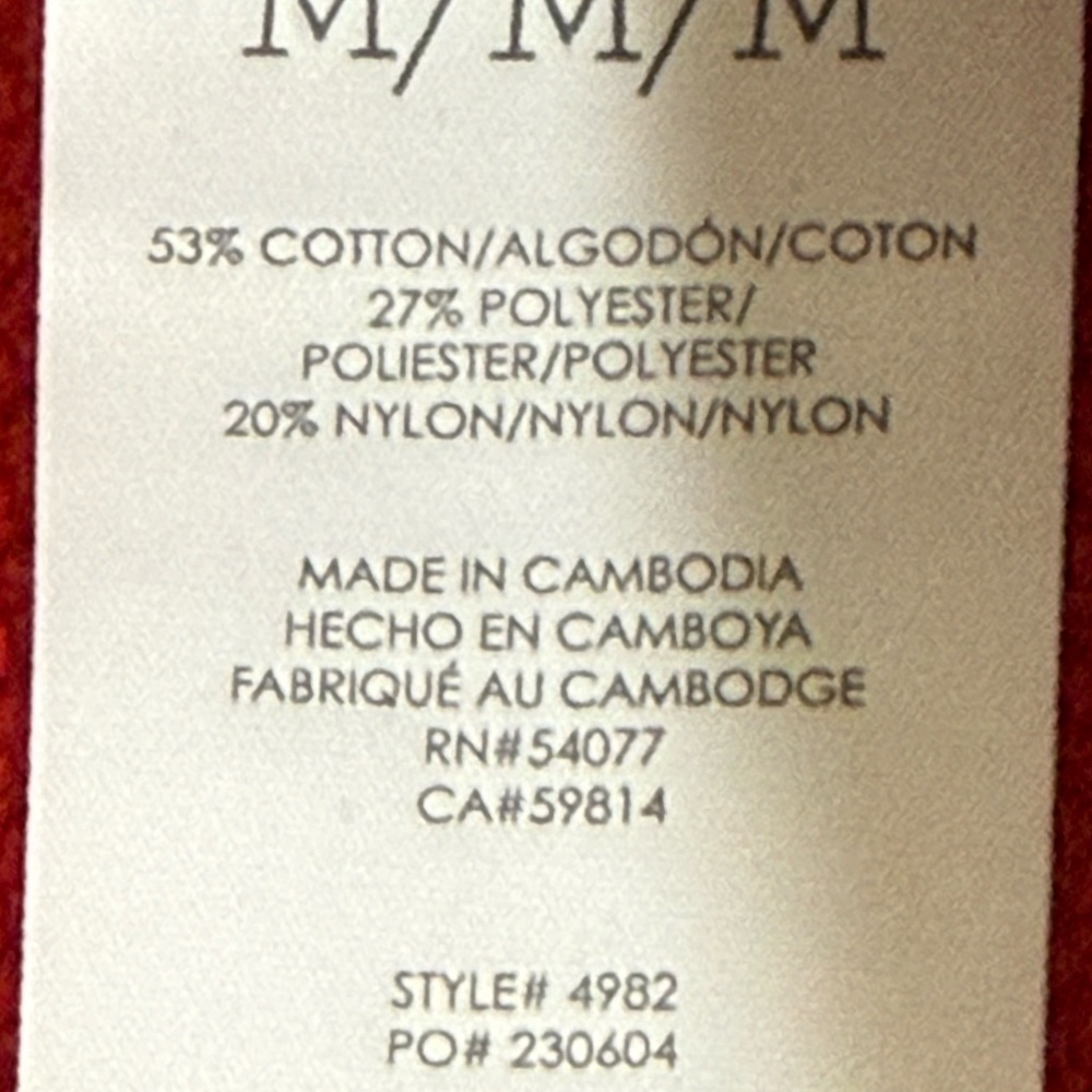 Cabi Perfect Pullover
Medium 
Fall ‘25 Limited Release - Picture 6 of 9